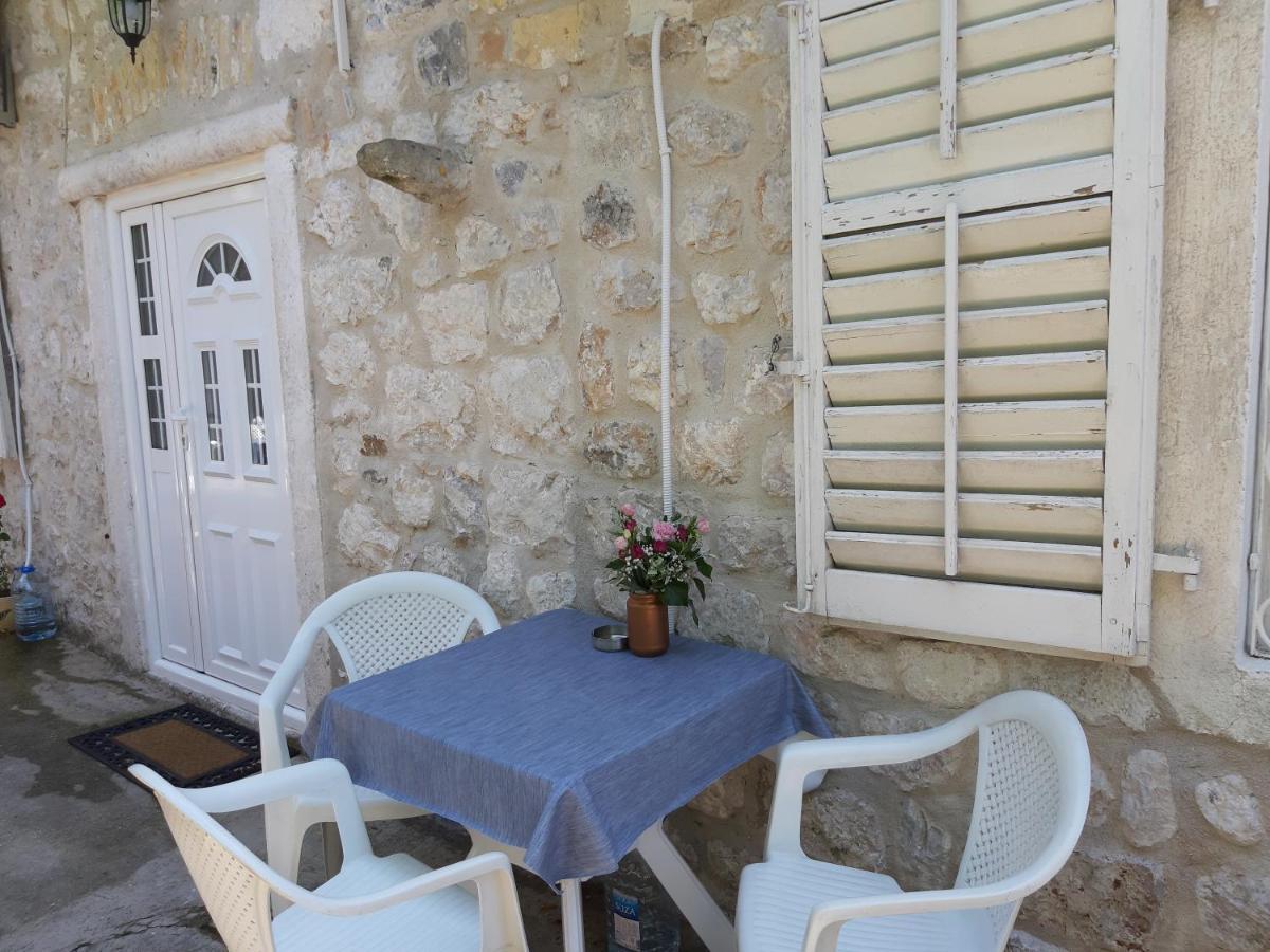 Vicky 1 Apartment Kotor Exterior photo