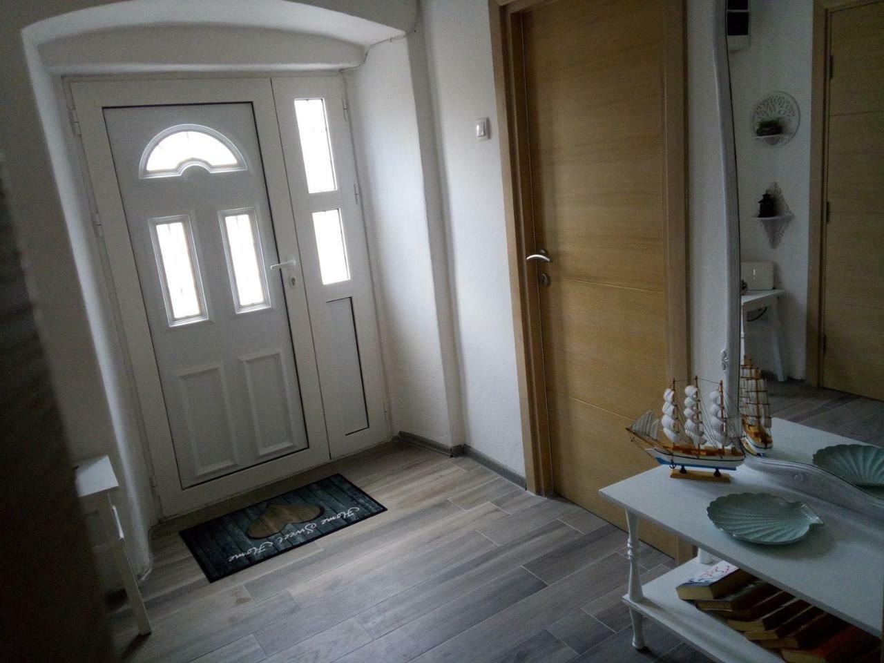 Vicky 1 Apartment Kotor Exterior photo